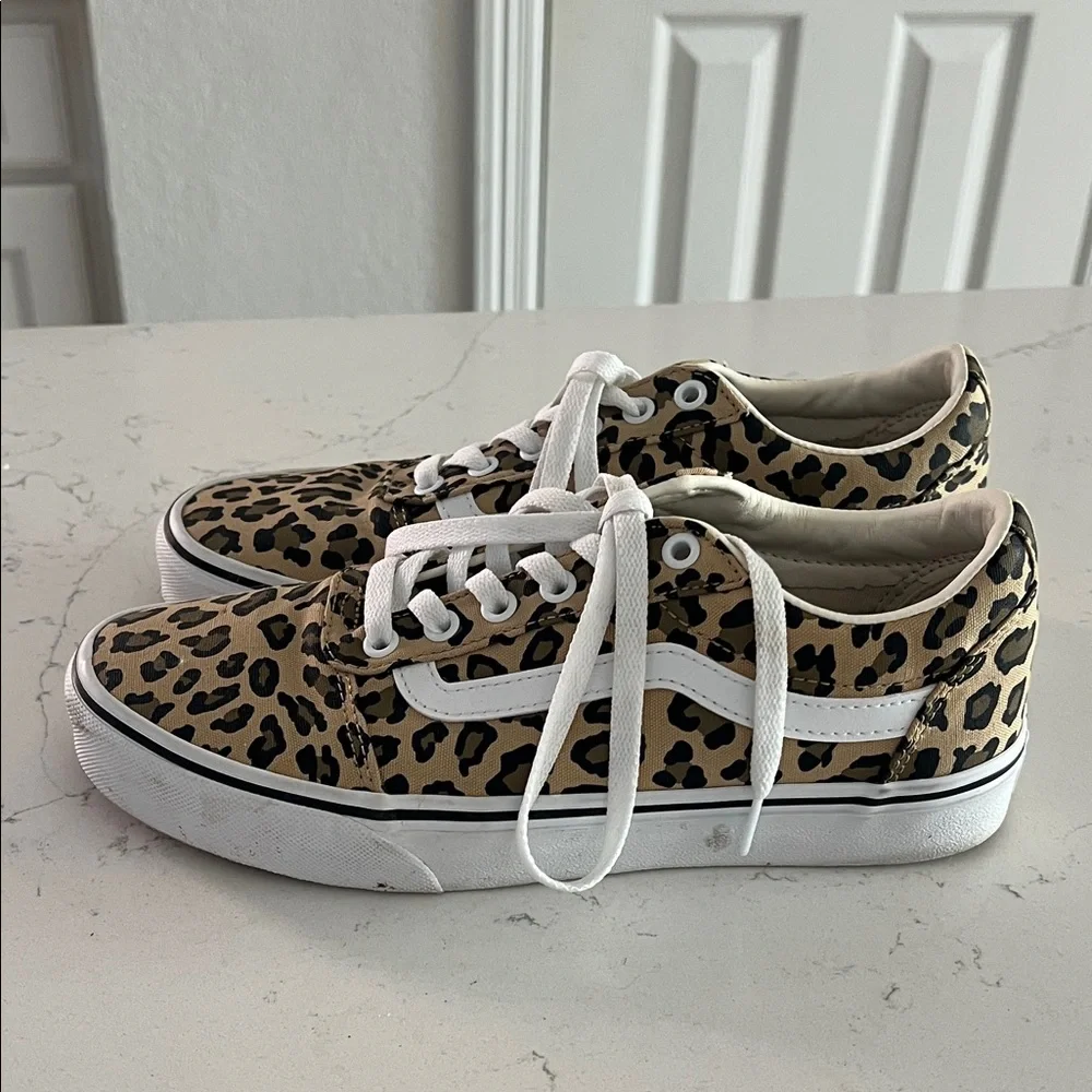 Vans Only Worn Once - Picture 4 of 7